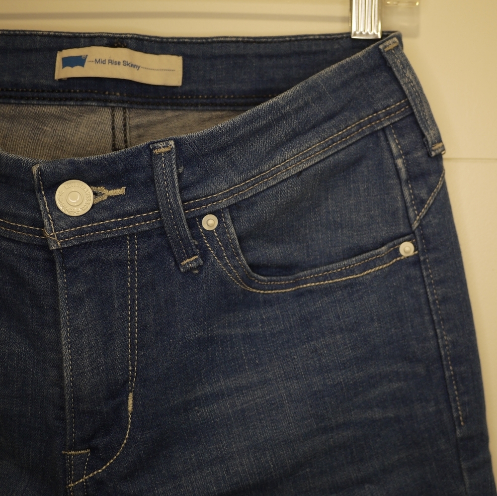 Levis White Tab Jeans